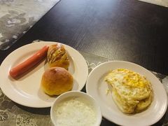 -润增大酒店自助餐厅
