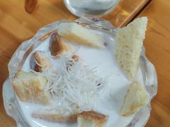 -蜗牛小馆醉乡民谣云南菜(惠新西里店)