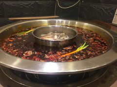 -憨石匠鲜菜土火锅(昆都店)
