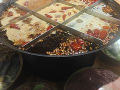-白乐天毛肚火锅馆(南滨路店)