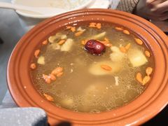 紫砂土鸡汤-有红鸡毛店·川菜(建设路店)