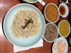 -裕兴记•蟹黄面馆(人民广场店)