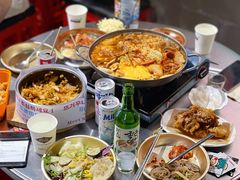 芝士肥牛年糕火锅-Meet Sun韩式大排档(五一广场7MALL店)