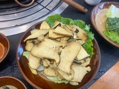 -阿山卓·野生菌火锅·纳西火塘烤肉