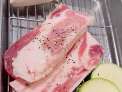 -蚂蚁洞·烤肉大营地(上海静安大悦城店)
