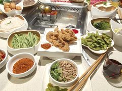 -海底捞火锅鲜切牛肉主题店(长寿路店)