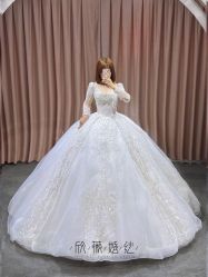 -欣薇婚纱(新源乐汇城店)