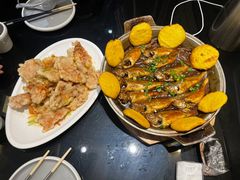 -五谷丰登农家院·地道胶东菜·海鲜烧烤(威海店)