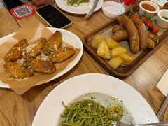 -城市大道红炉披萨烘焙坊