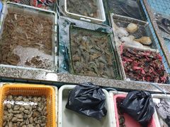 -霞涌市场海鲜摆卖区