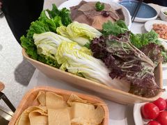 -左庭右院鲜牛肉火锅(京西大悦城店)