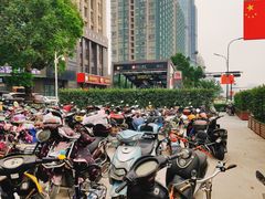 -建设三路(地铁站)