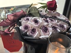 -Mark&Mars Restaurant