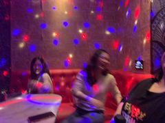 -加州红歌声宴KTV(白石洲店)