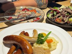 -LENBACH兰巴赫西餐啤酒坊(大连东港店)
