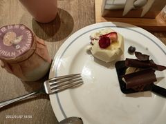 -咖啡苑自助餐厅·中国大饭店