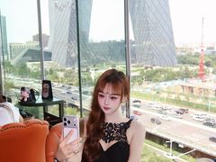 -福楼毕斯罗F Bistronome(国贸商城约会地标景观店)