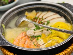 -侬佳蒸菜馆(听潮店)