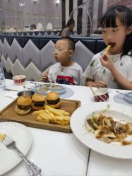 -奈尔宝·儿童乐园·亲子餐厅(鄞州万达店)