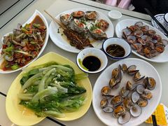 -覃记海鲜美食餐厅