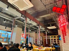 大堂-么肆烤肉·中式自助·烤肉大排档(街道口季佳PAI店)