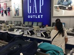 -GAP(王府井奥莱·香江小镇店)