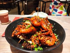 -巴厘龙虾·榜首油焖大虾(音乐学院·沿江酒馆店)