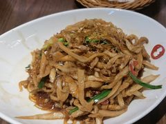 -前海沿·青岛菜(李沧万达店)