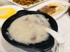 窝蛋牛肉粥-悦雅居·老广州老味道(长湖店)