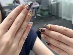 -芊屿芊浔美甲