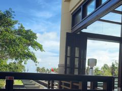 -亚龙湾喜来登·美景台大堂吧