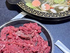 -小志家.野生菌鲜切牦牛肉牛杂火锅