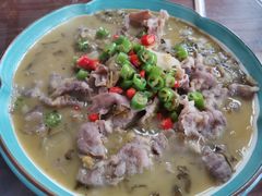 -鸿运美食府