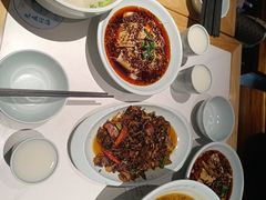 -饭饱香土碗菜(新科店)