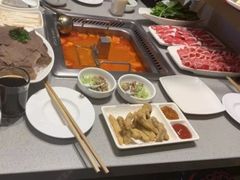 -海底捞火锅鲜切牛肉主题店(长寿路店)