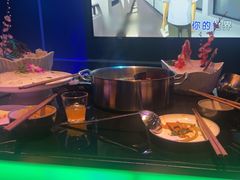 -唯爱KTV聚会餐厅(仙林东城汇店)