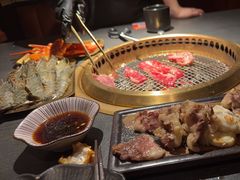 -铭牛烧肉·和牛海鲜自助(高新月牙湖店)