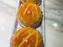 酥皮水牛奶菠萝包-陶陶居酒家(海岸城店)