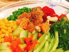 海鲜三文鱼波奇饭-Miss Fresh轻食(南京西路店)
