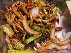 干锅香煸茶树菇-弄堂里(西溪龙湖天街店)