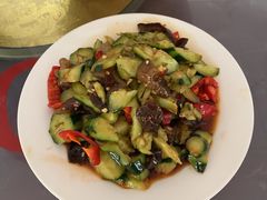 地皮菜拍黄瓜-谭家菜农夫山庄