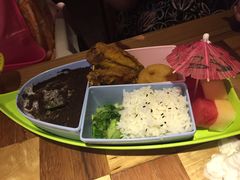 -蜜桃餐厅·伴山(绿宝广场店)