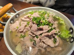 -全牛匠·乐山跷脚牛肉(西单华威约饭街店)
