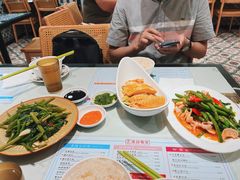 海南鸡-滕记星发餐室·新加坡菜(巨鹿路店)