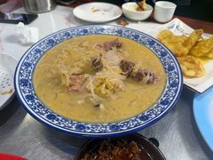 -雪乡人家东北菜·铁锅炖一切(高斯路店)