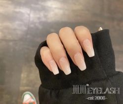 -吉吉靓甲美睫