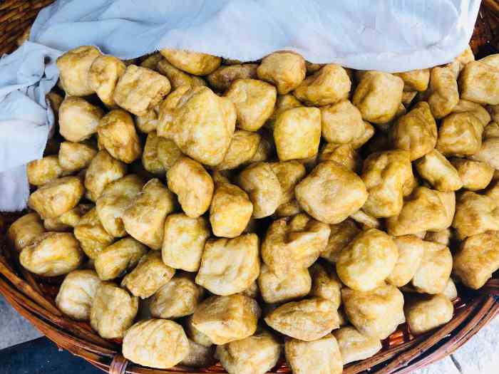 郑鼎丰黑豆腐干-"黑豆腐干是震泽著名的特产,要两三百年的历.