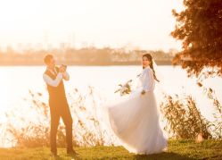 -上花轿婚纱摄影