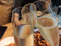 -临界音乐酒馆·小龙虾·江湖菜(华熙LIVE·鱼洞店)