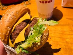 -The Habit Burger Grill 哈比特汉堡(复兴soho店)